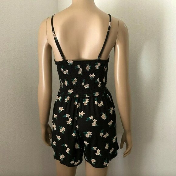 NWT Hollister Womens High Neck Floral Romper Size XS Black - Picture 5 of 6